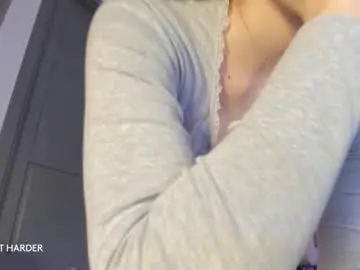 Chaturbate Live Sex Cam of yours_meyy