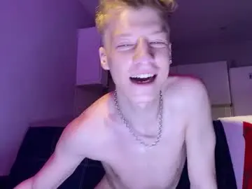 Chaturbate Sex Cam of andytwinkkk