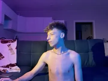 Chaturbate Free Porn Cam of andytwinkkk