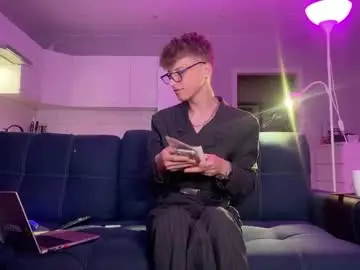Chaturbate Best Webcam of andytwinkkk