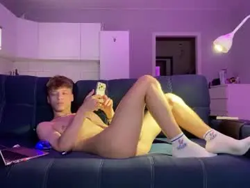Chaturbate Free Porn Cam of andytwinkkk