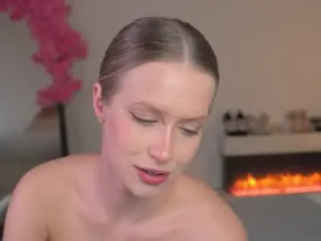 Chaturbate Free Porn Cam of ella_twinkle