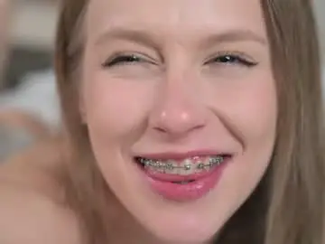 Chaturbate Free Porn Cam of ella_twinkle