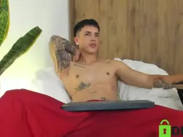 Chaturbate Watch Live Sex Cams of sebas_w01