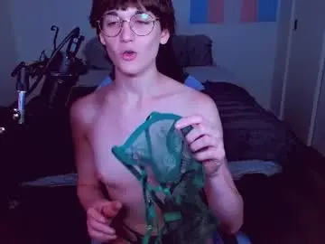 Chaturbate Live Sex Cam of decemberholiday