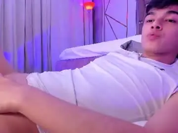 Chaturbate Best live sex cam show of gerony_