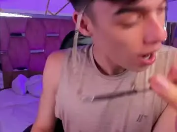 Chaturbate Live Sex Cam of gerony_