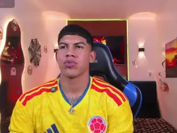 Chaturbate Best live sex cam show of damian_latinxxx