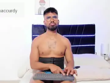 Chaturbate Live Sex Cam of taylormaccurdy_