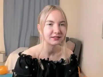 Chaturbate Watch Live Sex Cams of yuricazel