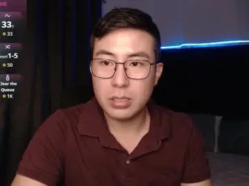 Chaturbate Watch Live Sex Cams of andrewmhilton_