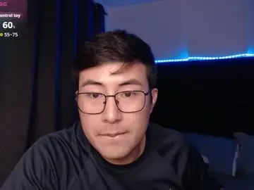 Chaturbate Adult Webcams of andrewmhilton_