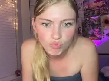 Chaturbate Adult Video Chat of elliee81