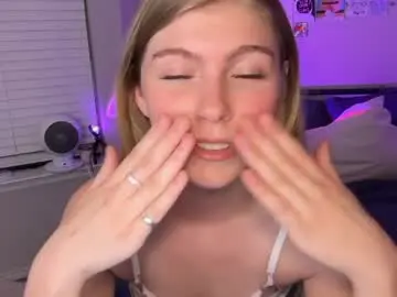 Chaturbate Live Porn of elliee81