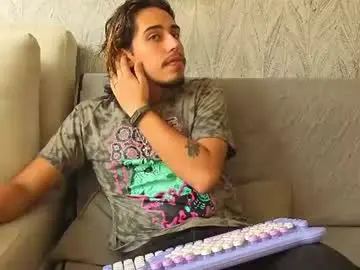 Chaturbate Adult Webcams of edward_51