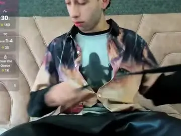 Chaturbate Free Porn Cam of erickblaze_wm