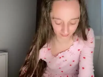Chaturbate Free Live Porn of shy_schoolgirl_