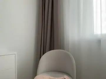 Chaturbate Best live sex cam show of shy_schoolgirl_