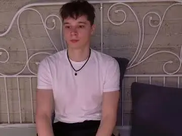 Chaturbate Sex Cam of hugebangins_