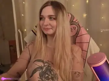Chaturbate Free Porn Cam of lucysbrain