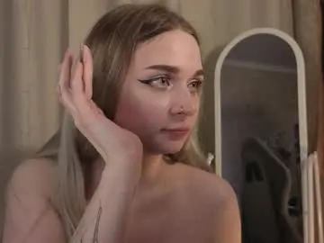 Chaturbate Adult Video Chat of lucysbrain