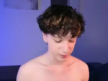 Chaturbate Live Sex Cam of softcrave_