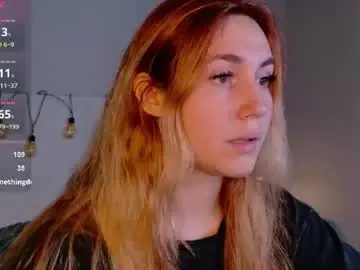 Chaturbate Live Sex Cam of lunaxdolll