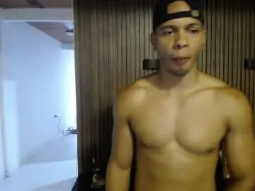 Chaturbate Sex Cam of marco_striker