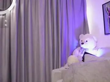 Chaturbate Best live sex cam show of emily_smitt