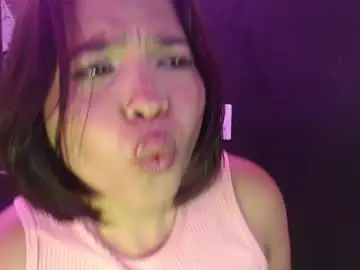 Chaturbate Live Sex Cam of liliana_pink