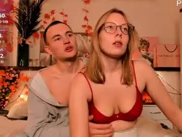 Chaturbate Adult Video Chat of couplewetlove