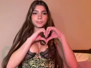 Chaturbate Live Sex of elliee2008