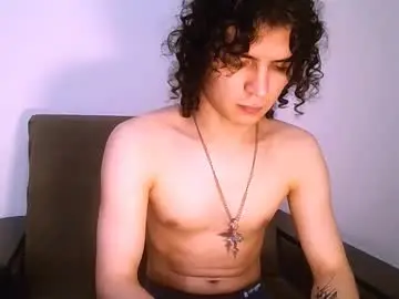 Chaturbate Live Sex Cam of dean_raven