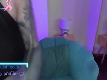 Chaturbate Live Sex of violettabaker1