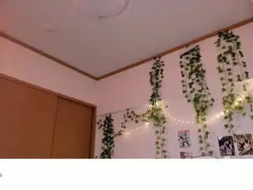 Chaturbate Watch Live Sex Cams of vivian_qwerty