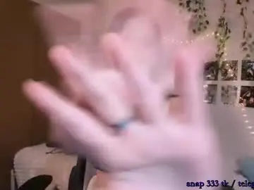 Chaturbate Watch Live Sex Cams of vivian_qwerty