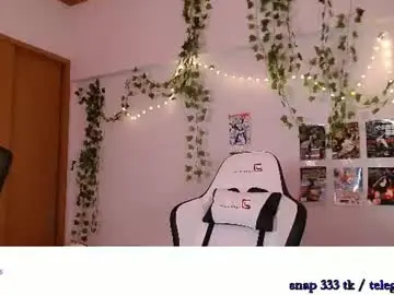 Chaturbate Sex Cam of vivian_qwerty