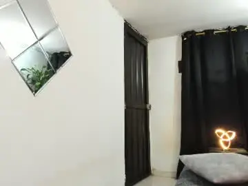 Chaturbate Sex Cam of lia_and_felipe