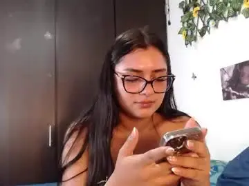 Chaturbate Nude Webcam of mensia_hernandez
