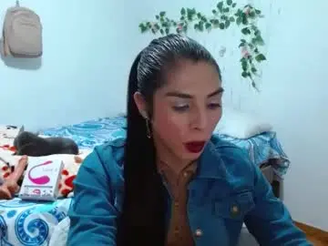 Chaturbate Sex Cam of ivonne_claire