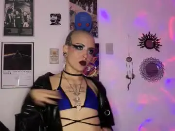 Chaturbate Live Sex Cam of plutonbluemoon_999