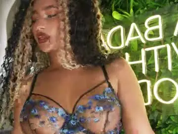 Chaturbate Free Live Porn of willow_hendrix