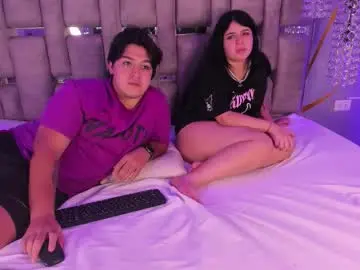 Chaturbate Adult Webcam of emilyandrew_