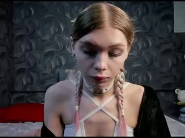 Chaturbate Adult Video Chat of blondy_fina