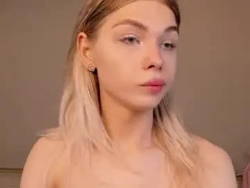 Chaturbate Nude Webcam of blondy_fina