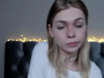 Chaturbate Free Live Porn of blondy_fina