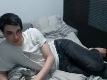 Chaturbate Live Sex Cam of cris_peace