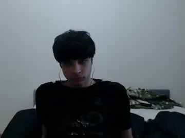 Chaturbate Live Sex Cam of cris_peace