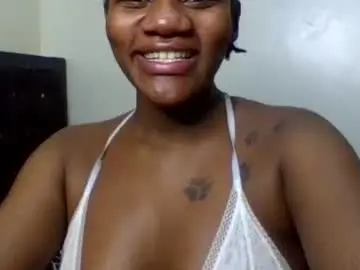 Chaturbate Sex Cam of diamonddoll32
