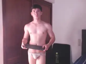 Chaturbate Live Sex Cam of harry_brown2324